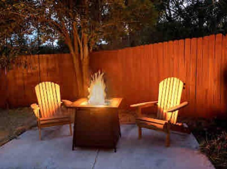 كولومبس House In The Hills, Game Room, Fire Pit, Hot Tub المظهر الخارجي الصورة